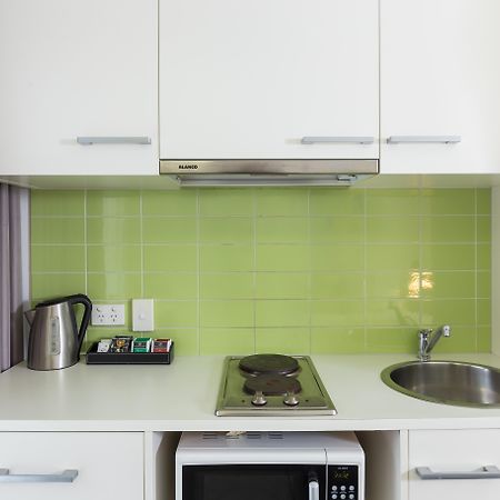 City Edge North Melbourne Apartment Hotel Екстериор снимка