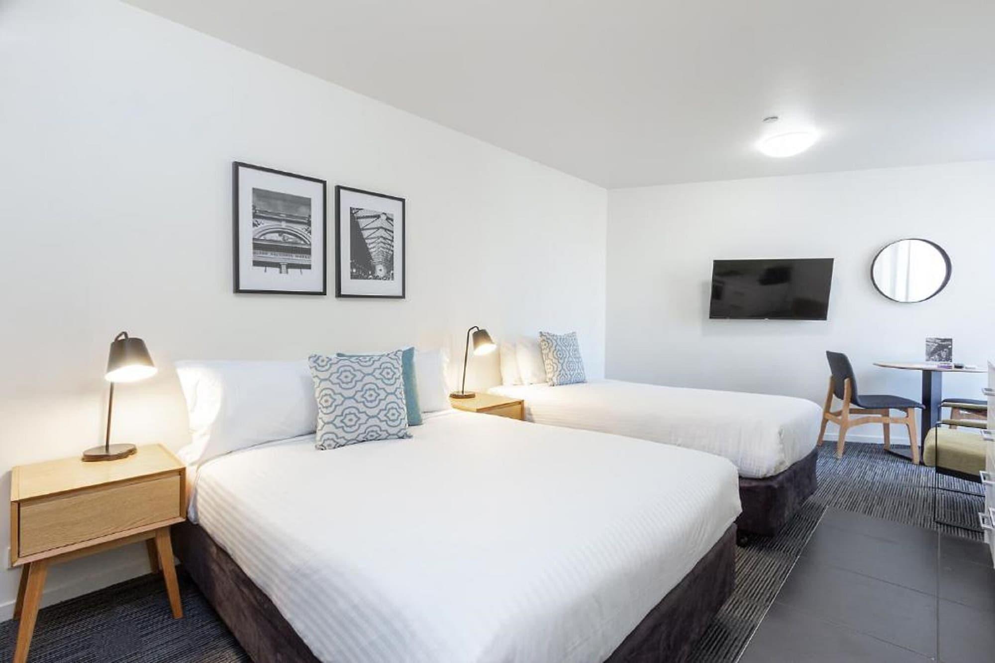 City Edge North Melbourne Apartment Hotel Екстериор снимка