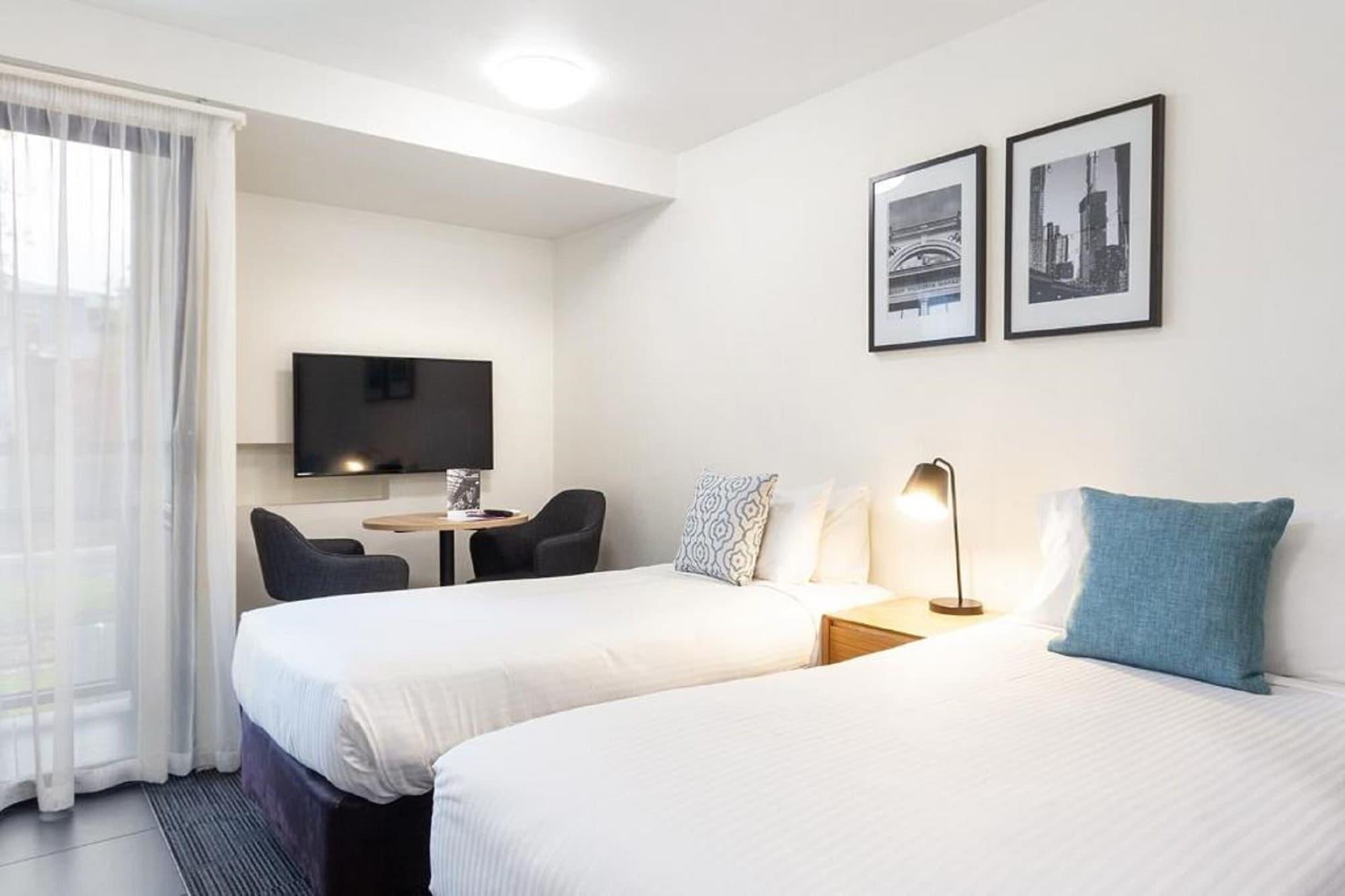 City Edge North Melbourne Apartment Hotel Екстериор снимка