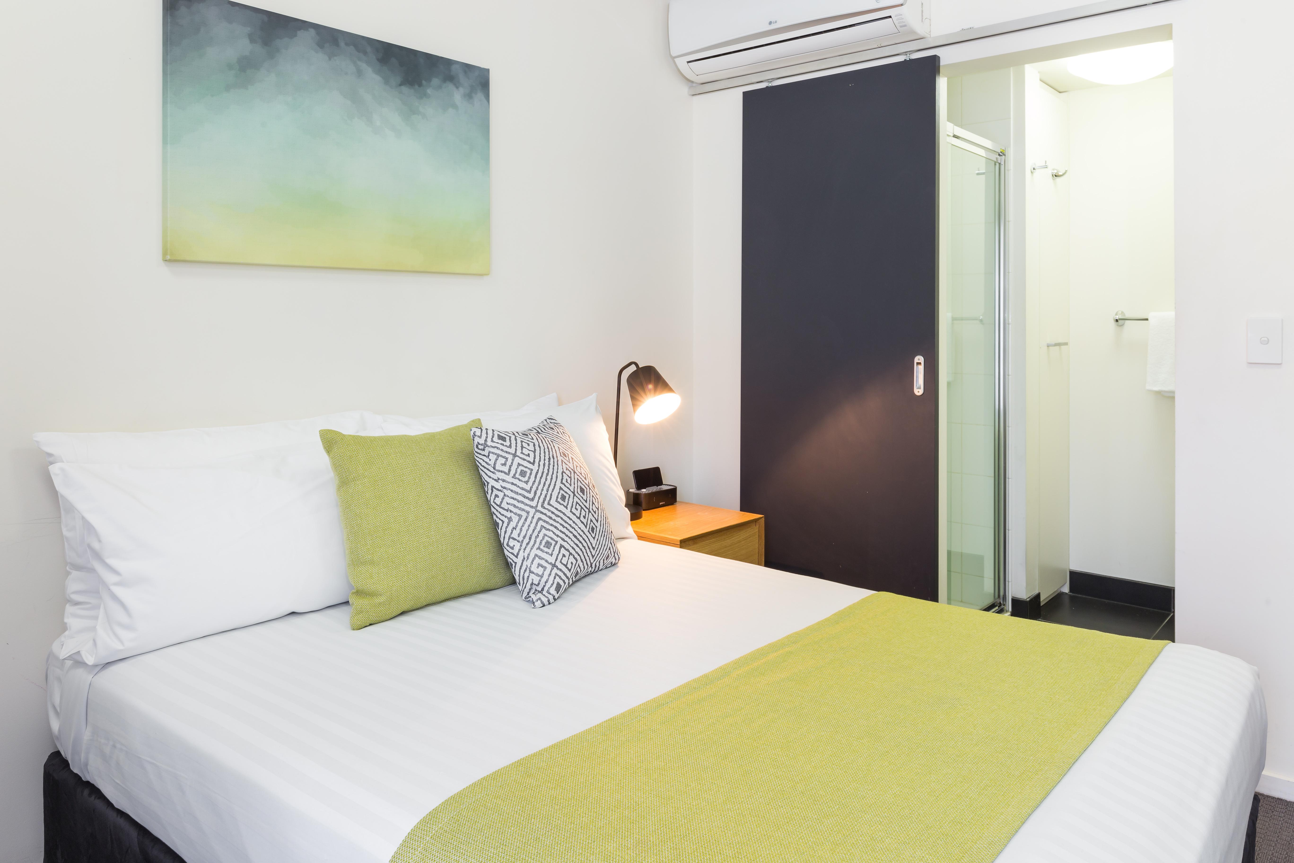 City Edge North Melbourne Apartment Hotel Екстериор снимка