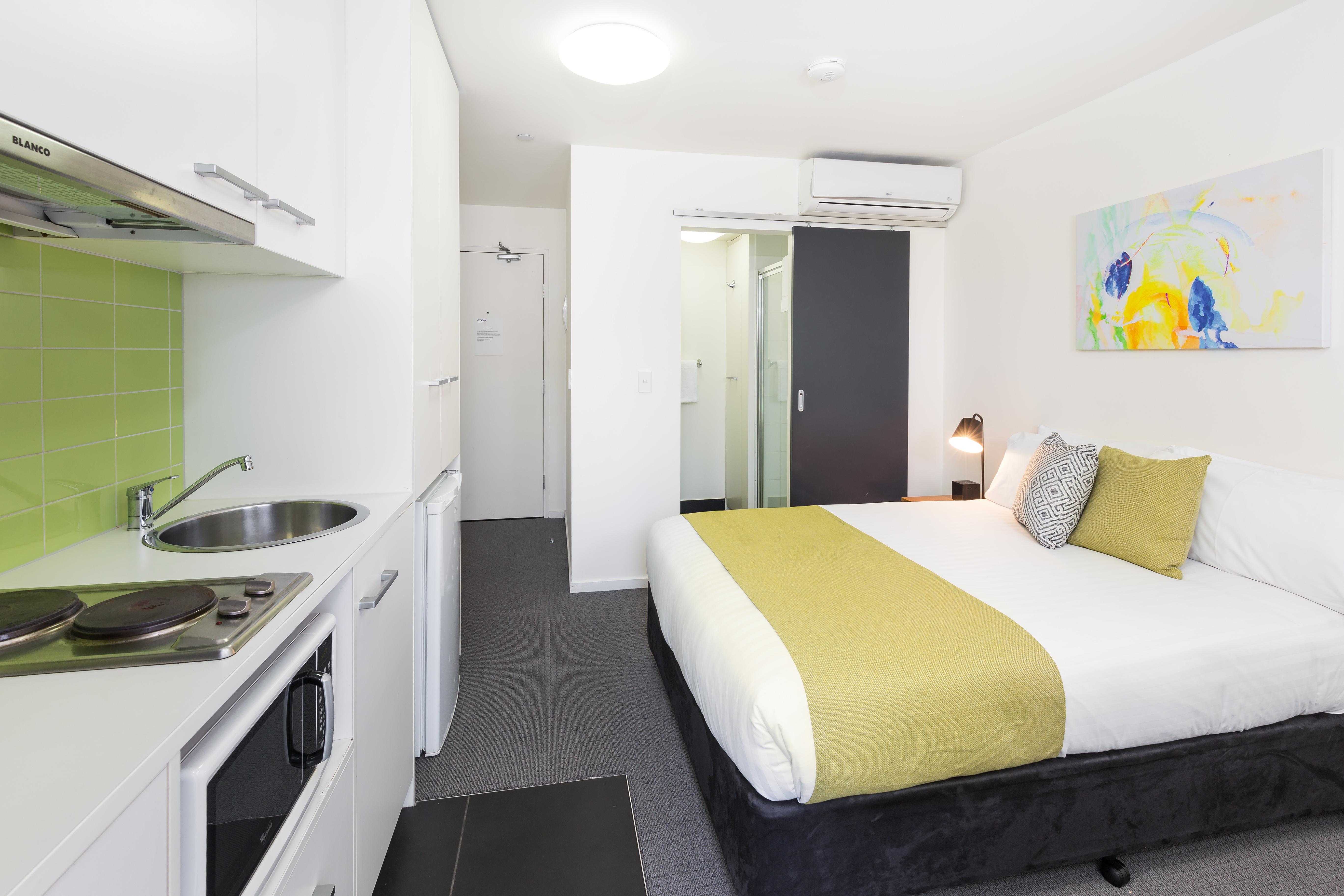 City Edge North Melbourne Apartment Hotel Екстериор снимка
