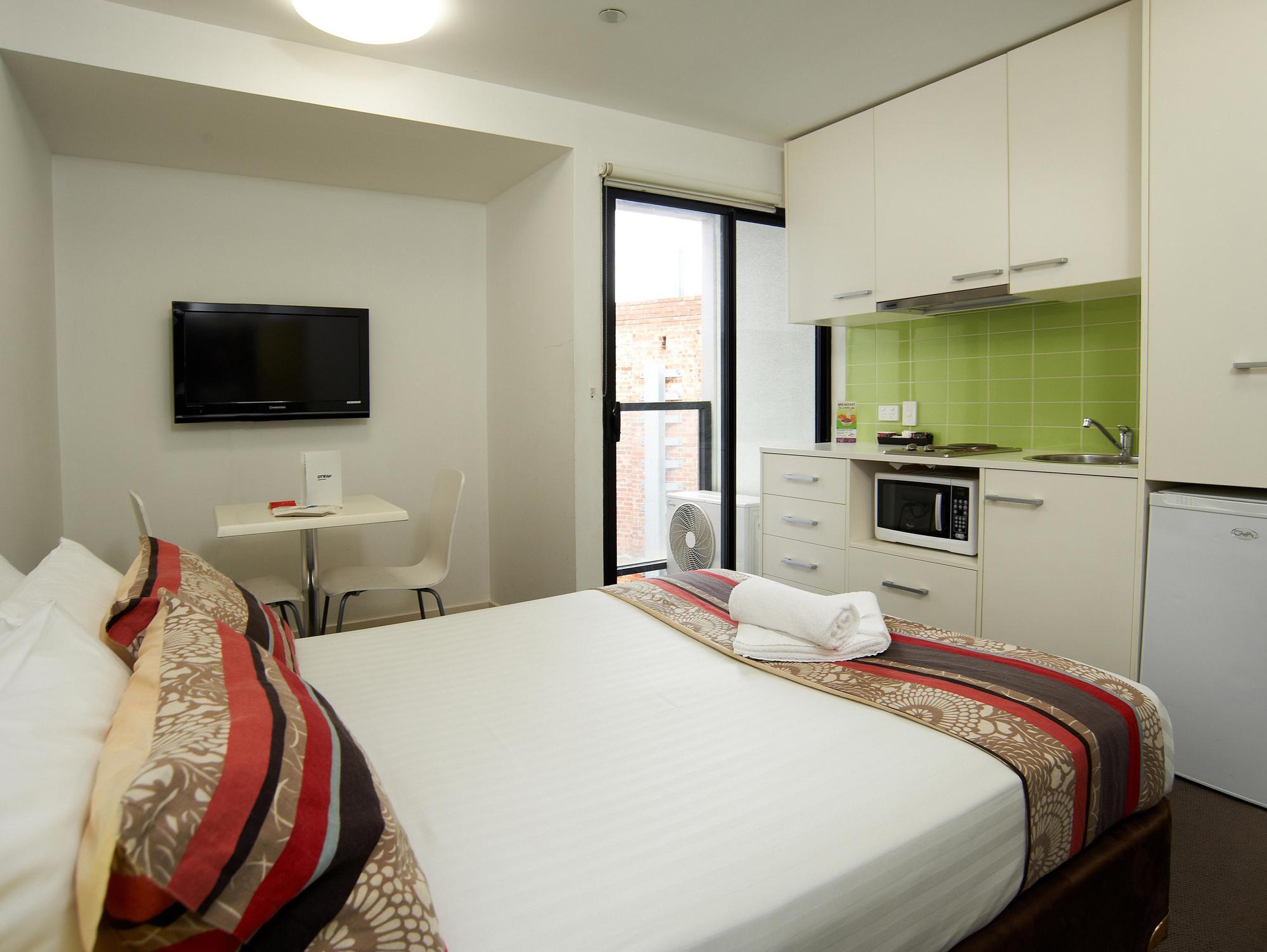 City Edge North Melbourne Apartment Hotel Екстериор снимка