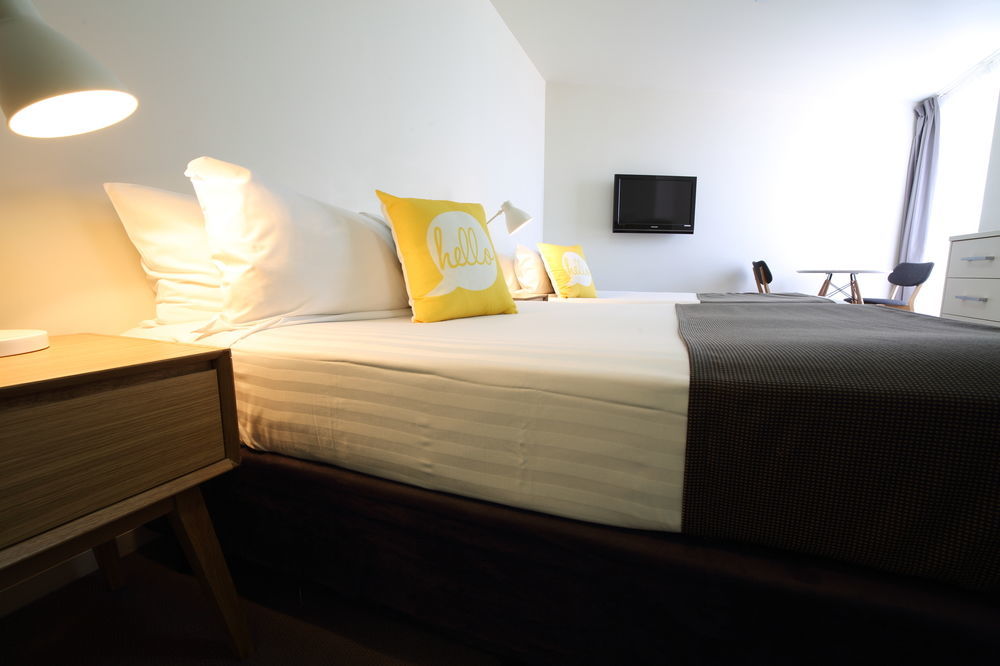 City Edge North Melbourne Apartment Hotel Екстериор снимка